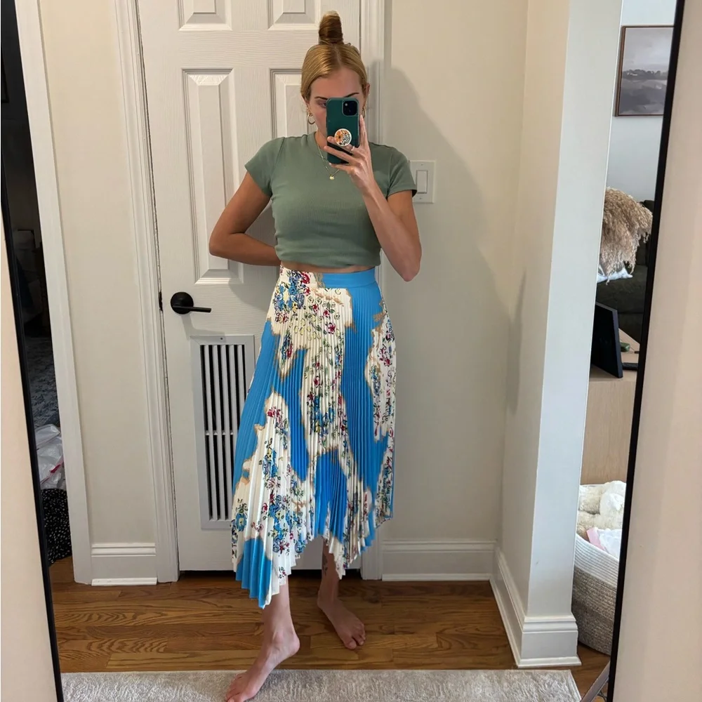 Tory Burch Sunburst Pleated Midi skirt in blue
